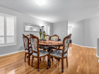 4841 Apple Blossom Circle • Mississauga, ON photo 9