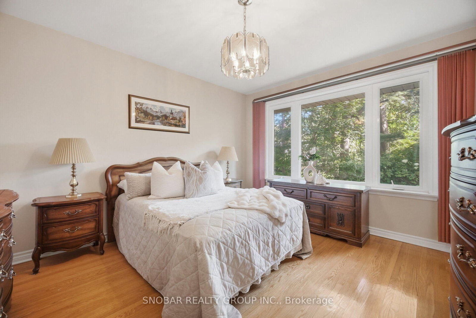 1408 Ballyclare Drive • Mississauga, ON photo 15
