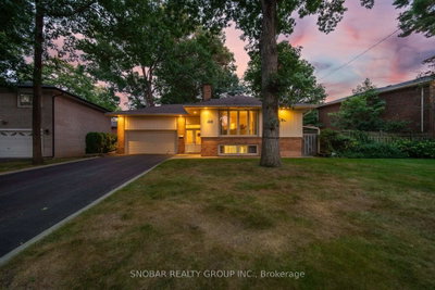 1408 Ballyclare Drive • Mississauga, ON photo 2