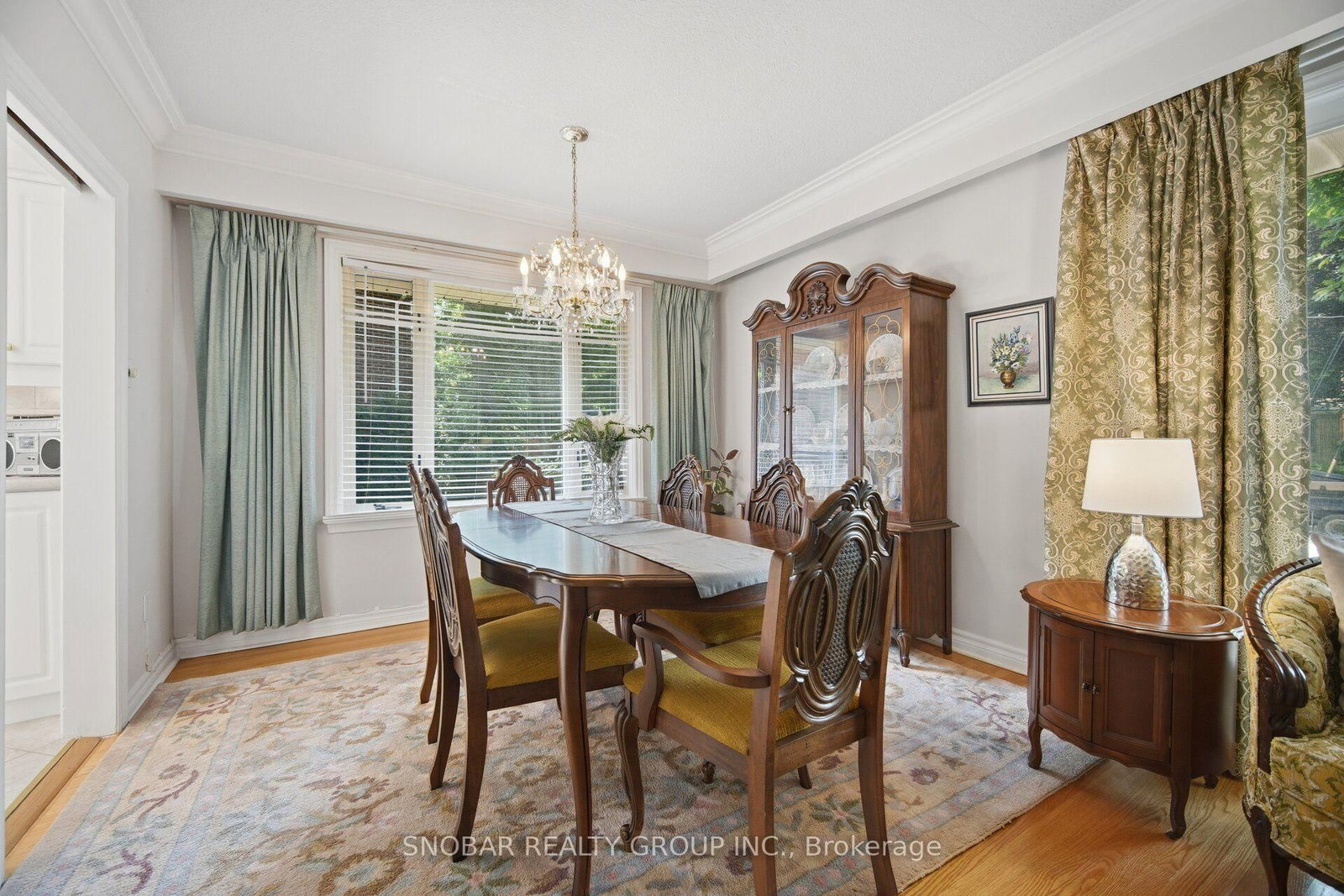 1408 Ballyclare Drive • Mississauga, ON photo 9