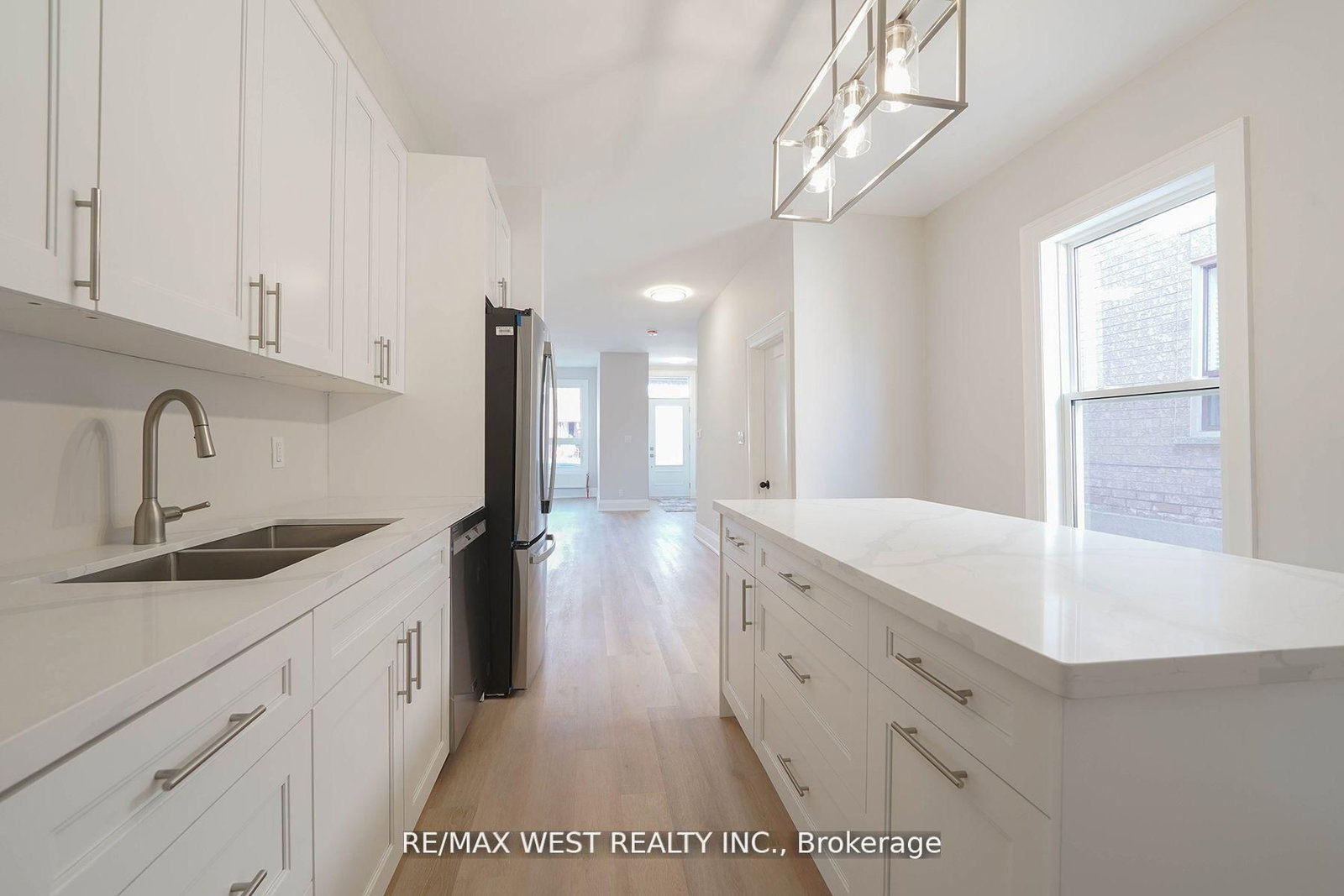 115 Edwin Avenue • Toronto, ON photo 15