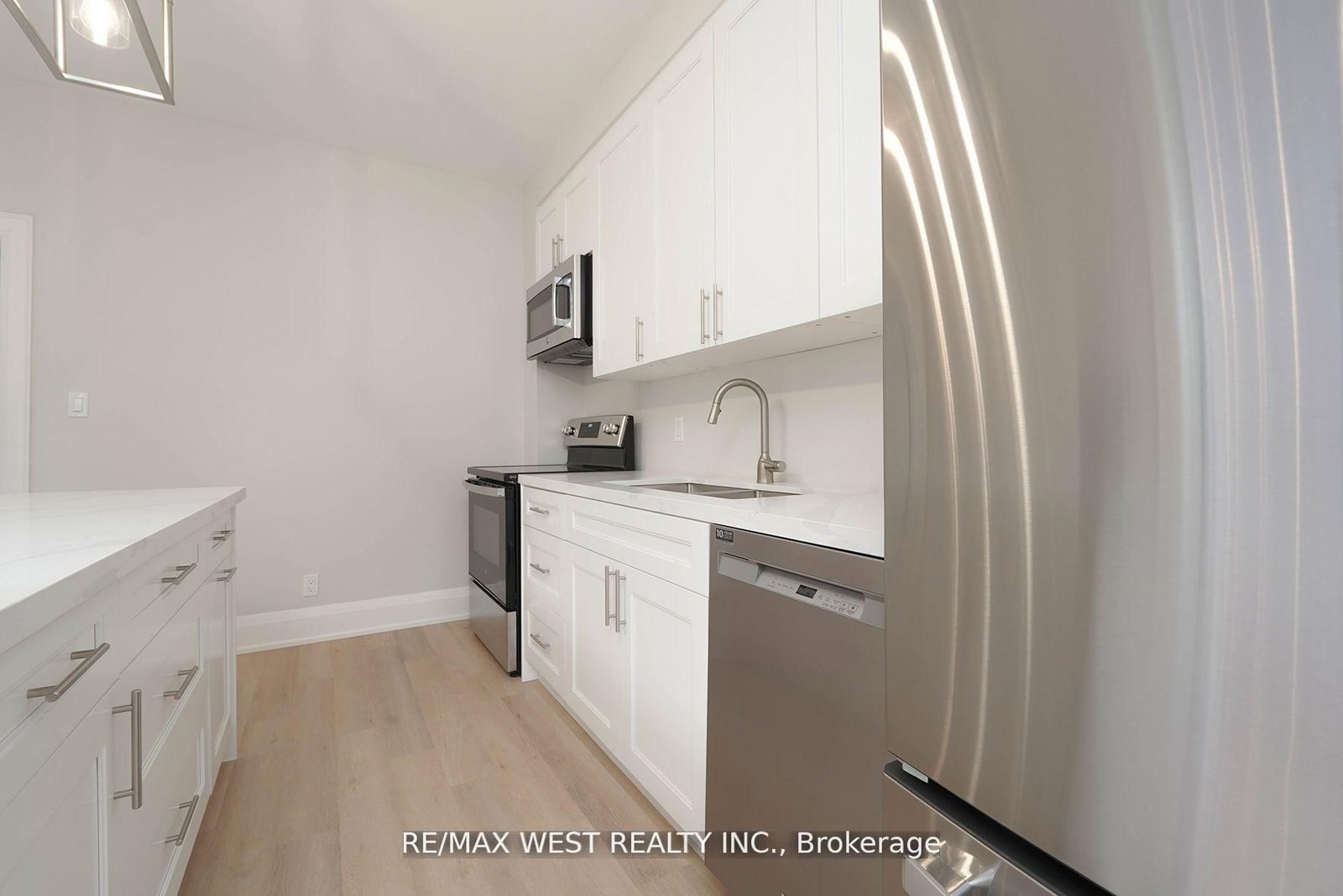 115 Edwin Avenue • Toronto, ON photo 16
