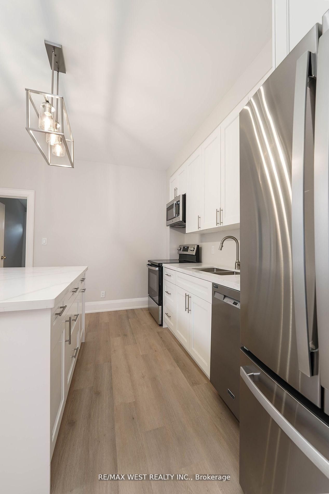 115 Edwin Avenue • Toronto, ON photo 17