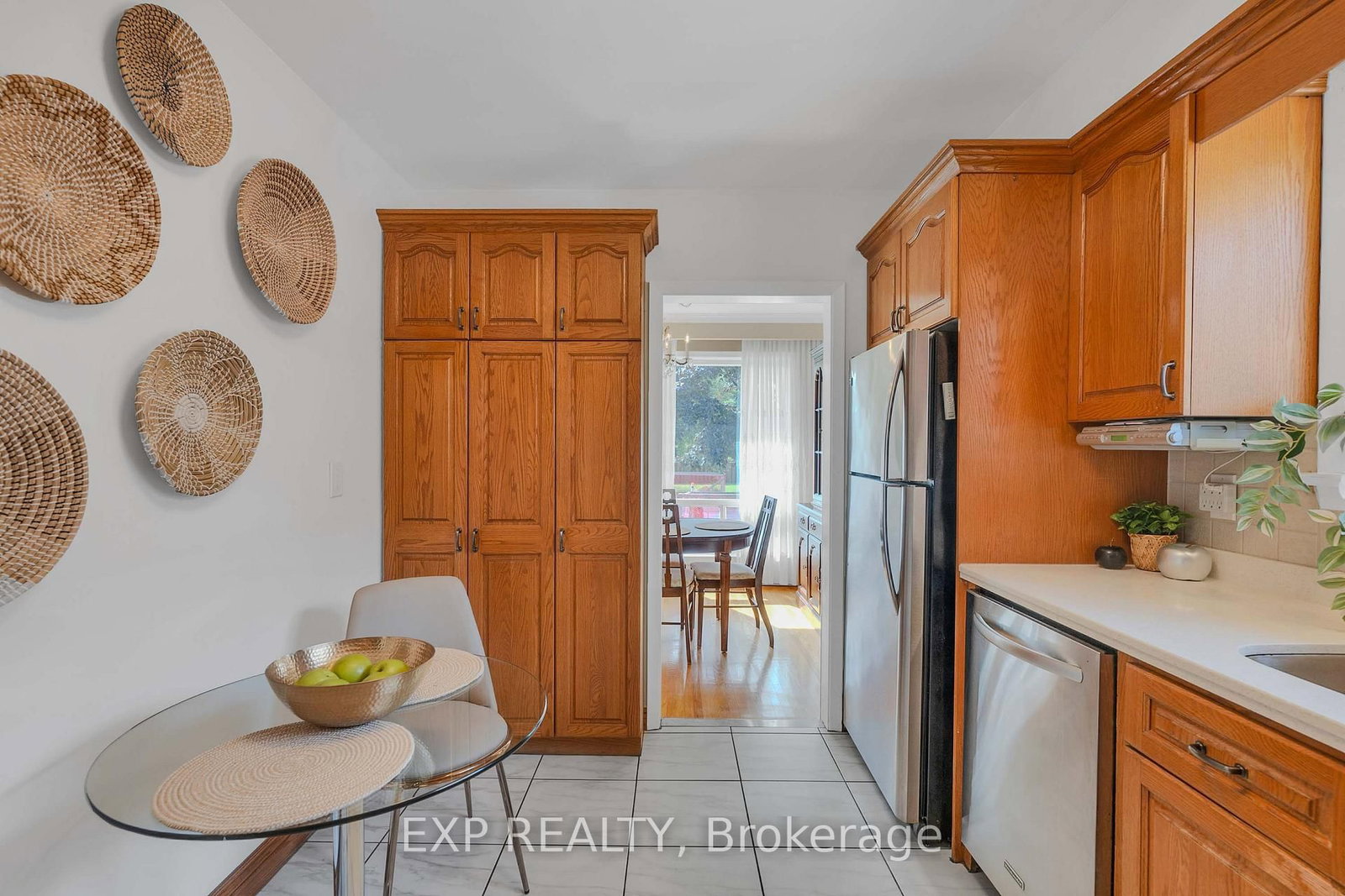 6 Jardine Place • Toronto, ON photo 11