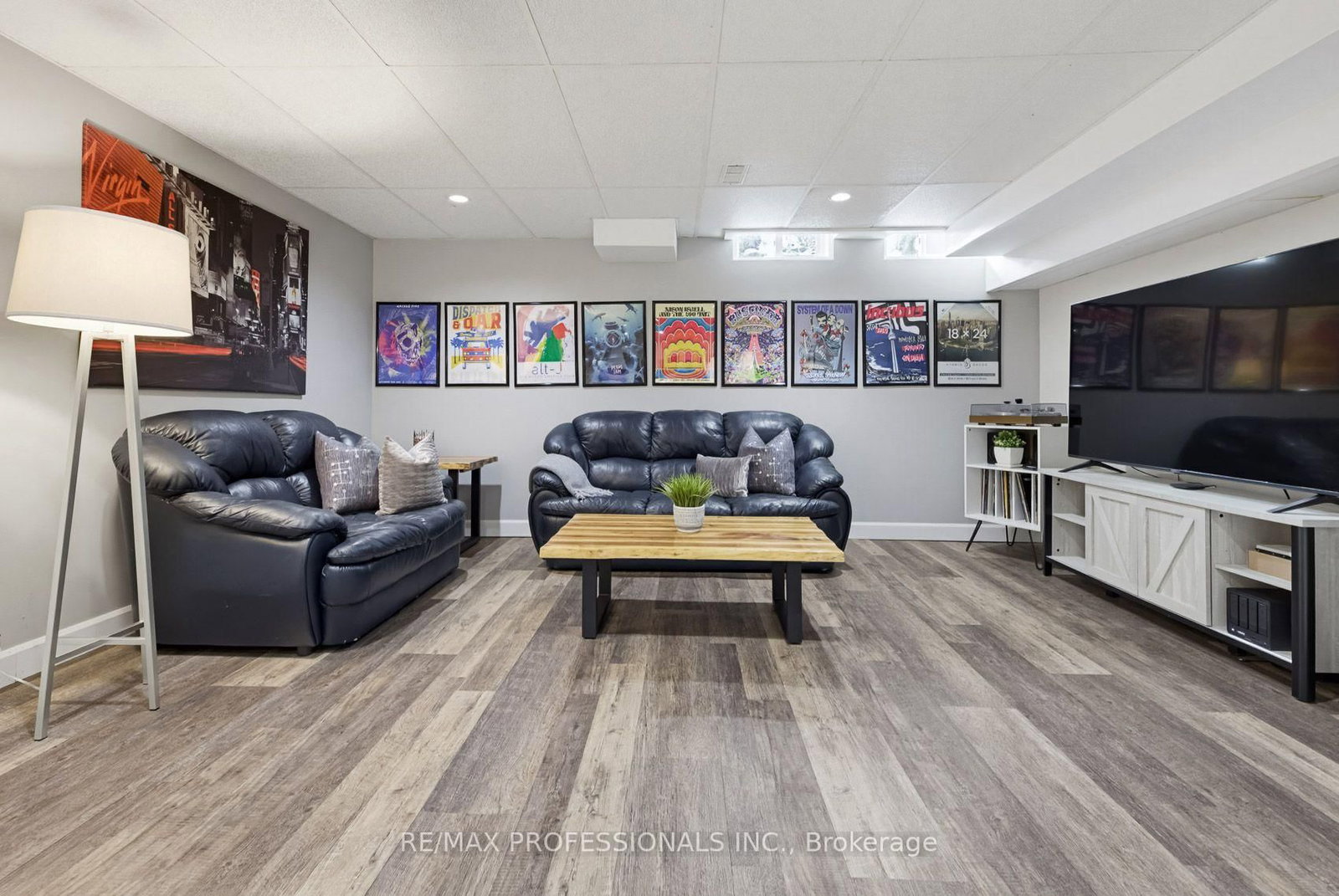 21 Waterbury Street • Caledon, ON photo 32