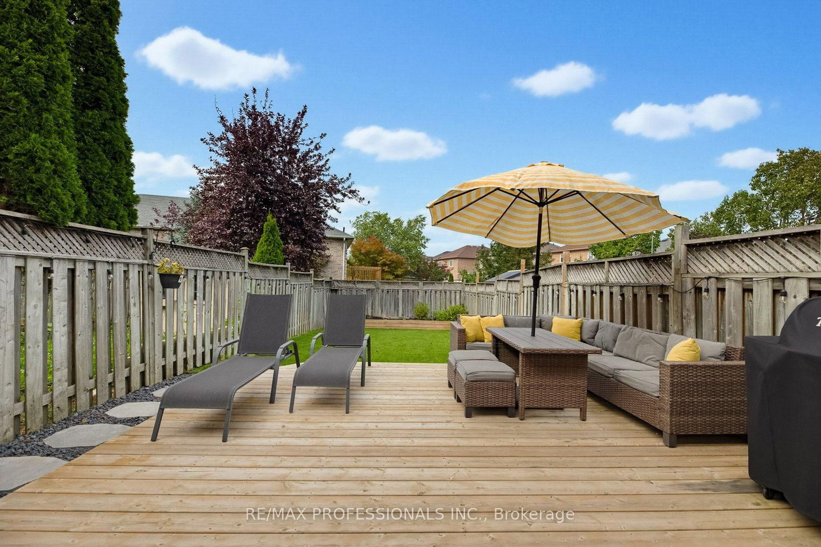 21 Waterbury Street • Caledon, ON photo 39