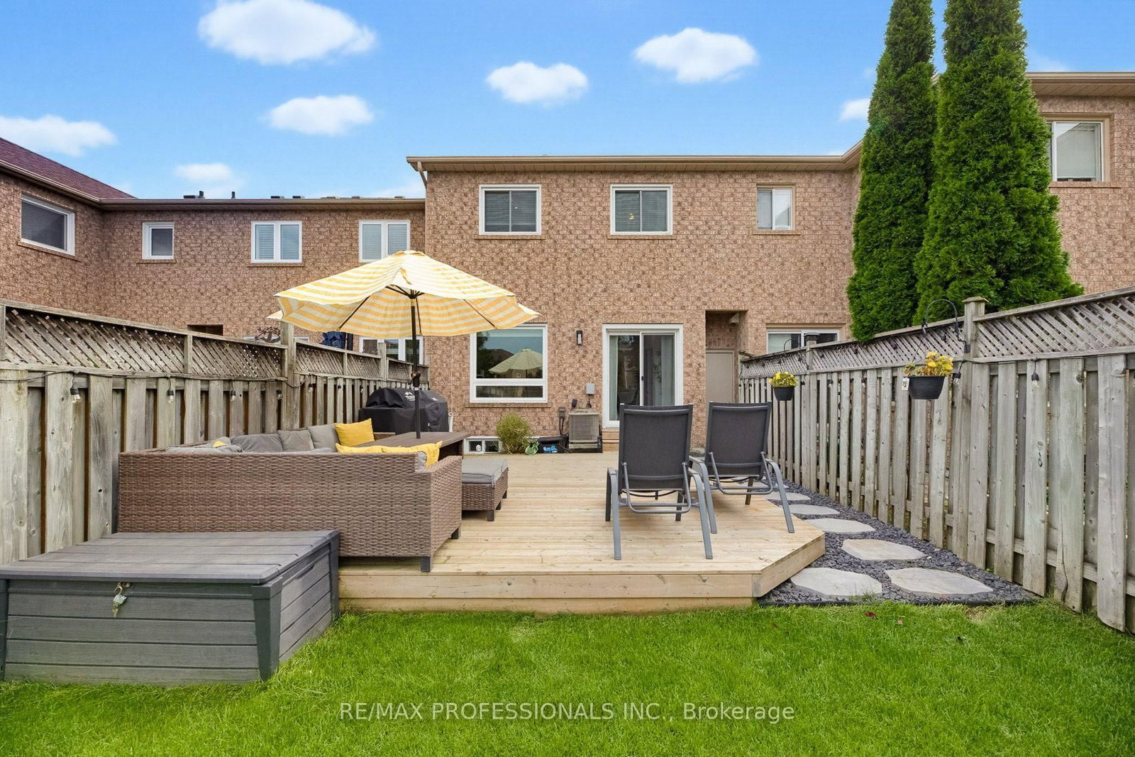 21 Waterbury Street • Caledon, ON photo 41
