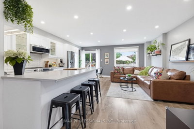 21 Waterbury Street • Caledon, ON photo 6