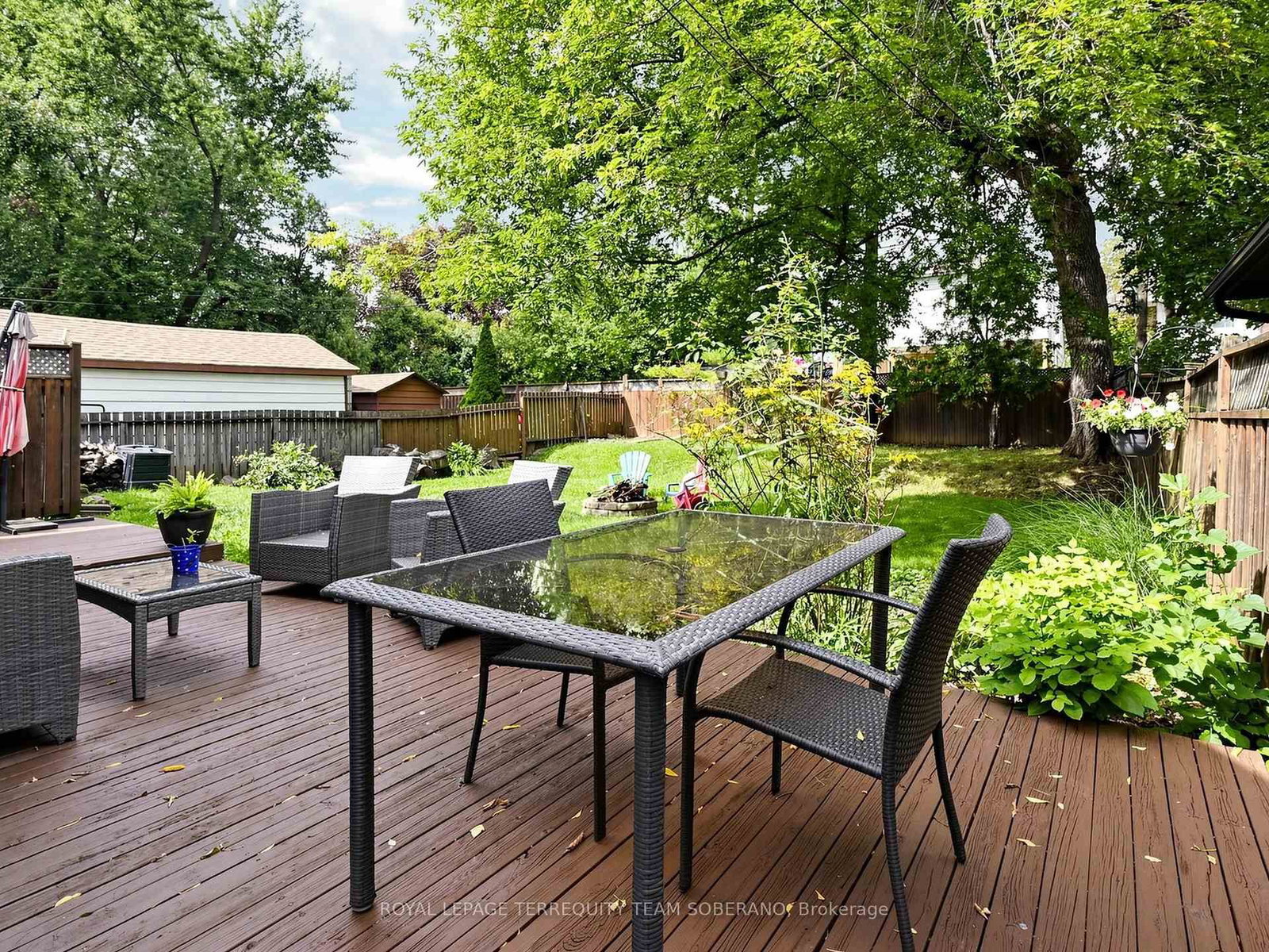 16 Clearbrooke Circle • Toronto, ON photo 46