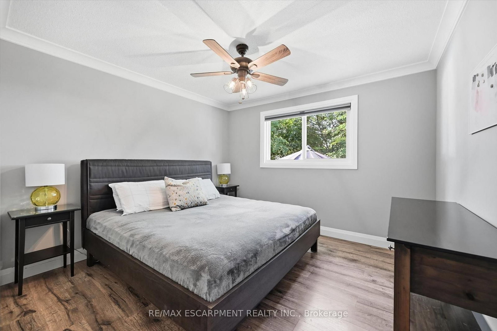 2120 Cavendish Drive • Burlington, ON photo 21