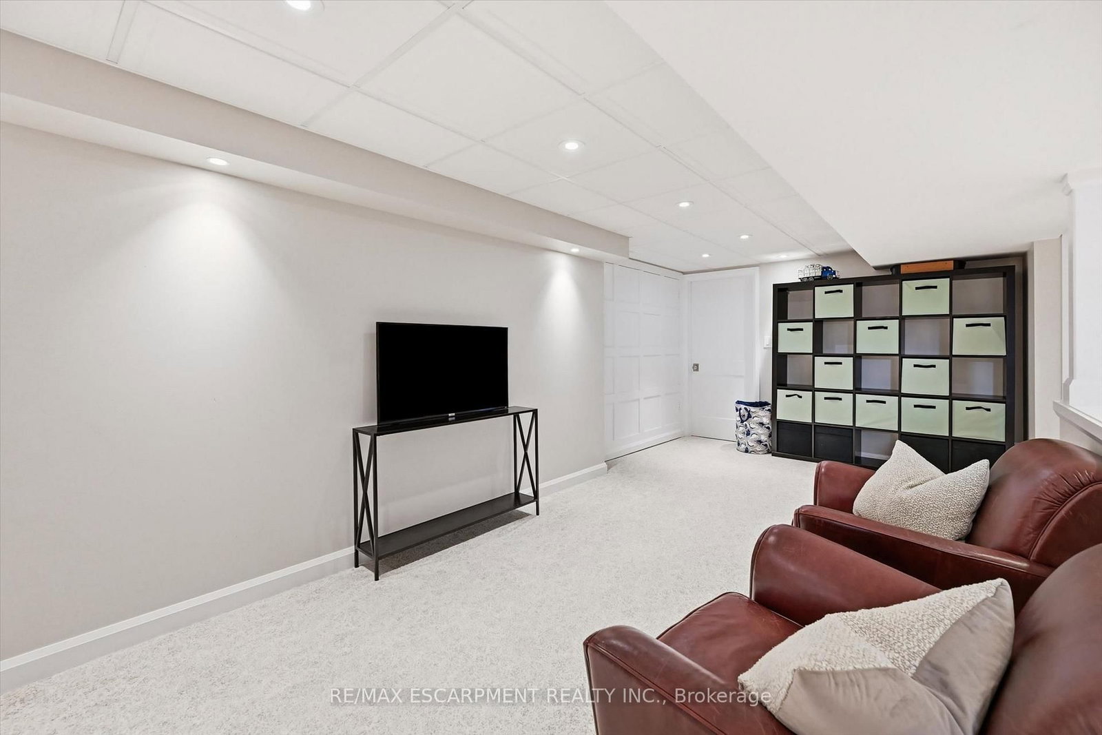 2120 Cavendish Drive • Burlington, ON photo 31