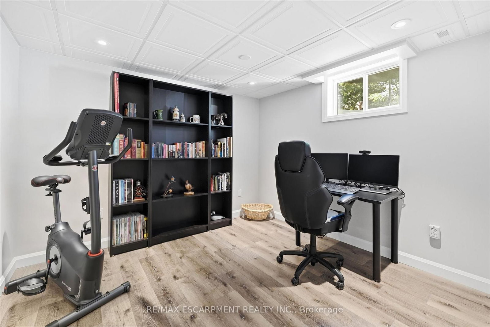 2120 Cavendish Drive • Burlington, ON photo 34