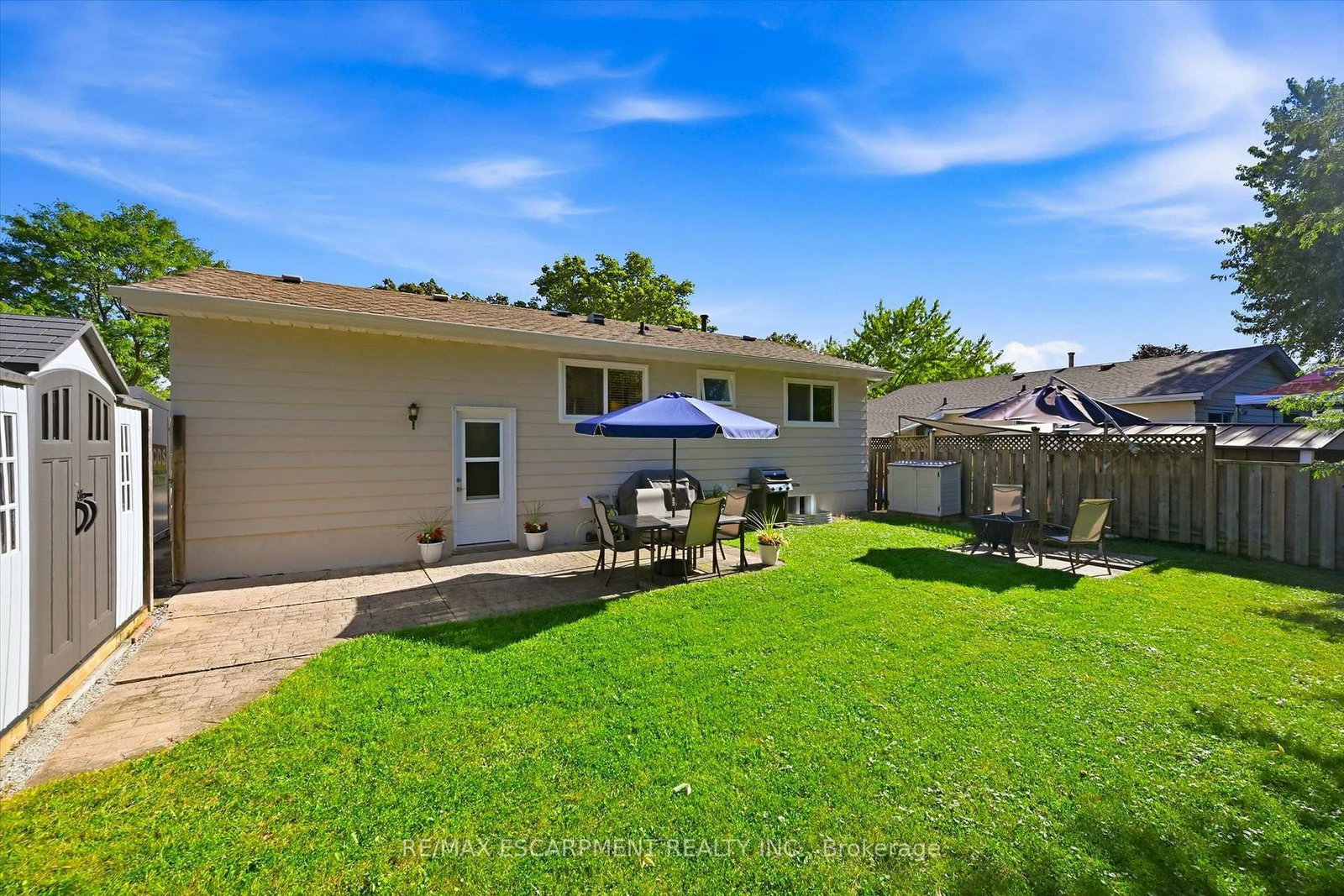 2120 Cavendish Drive • Burlington, ON photo 40