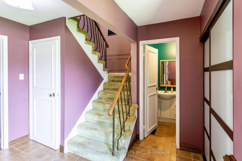 2727 Los Palmas Mississauga,ON L5N 2G6 — Photo 6