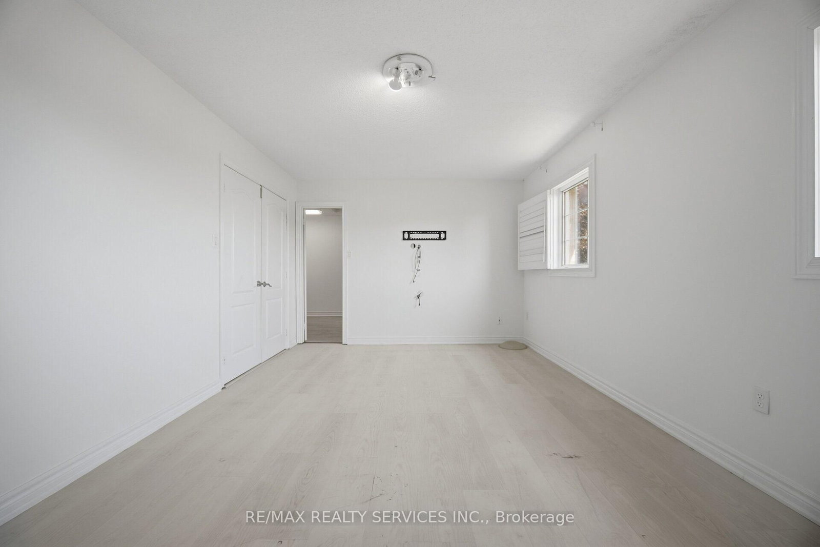 33 Sewells Lane • Brampton, ON photo 28