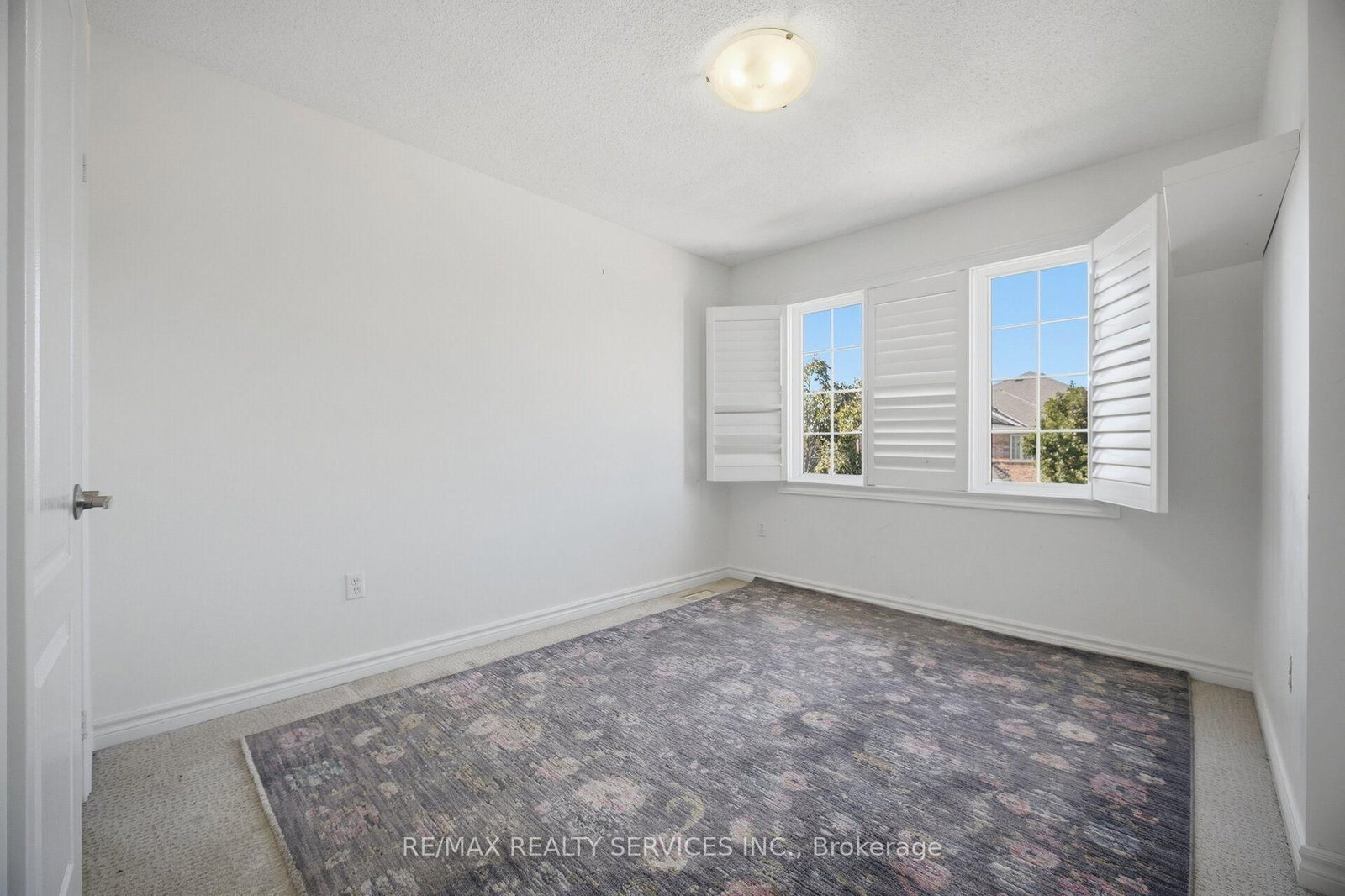 33 Sewells Lane • Brampton, ON photo 33