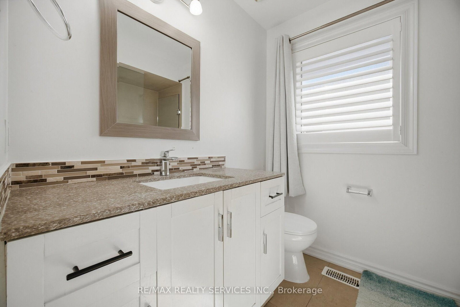 33 Sewells Lane • Brampton, ON photo 37