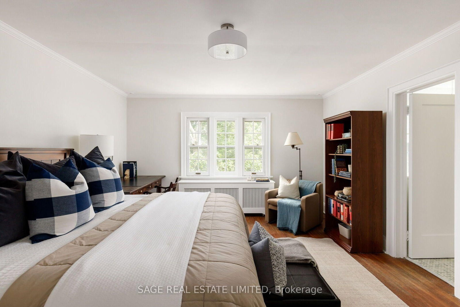 78 The Kingsway • Toronto, ON photo 34