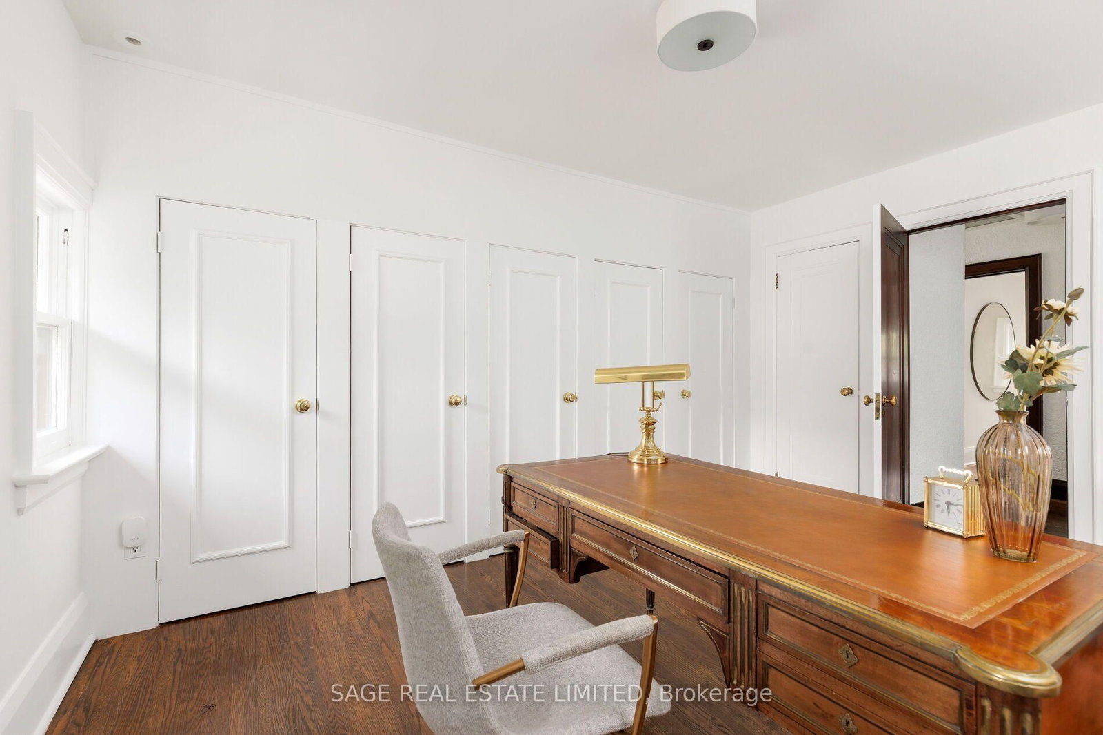 78 The Kingsway • Toronto, ON photo 42