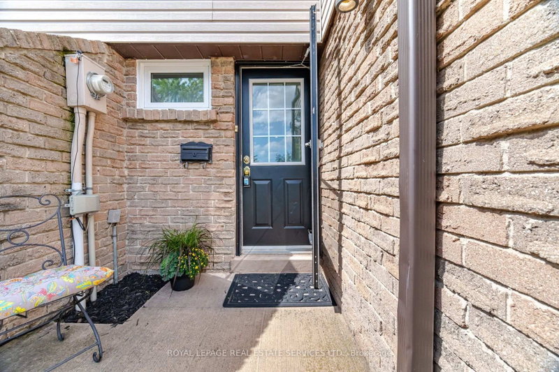17 - 2411 Sovereign Street