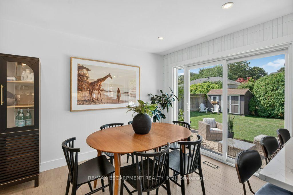 395 Lark Avenue • Burlington, ON photo 13