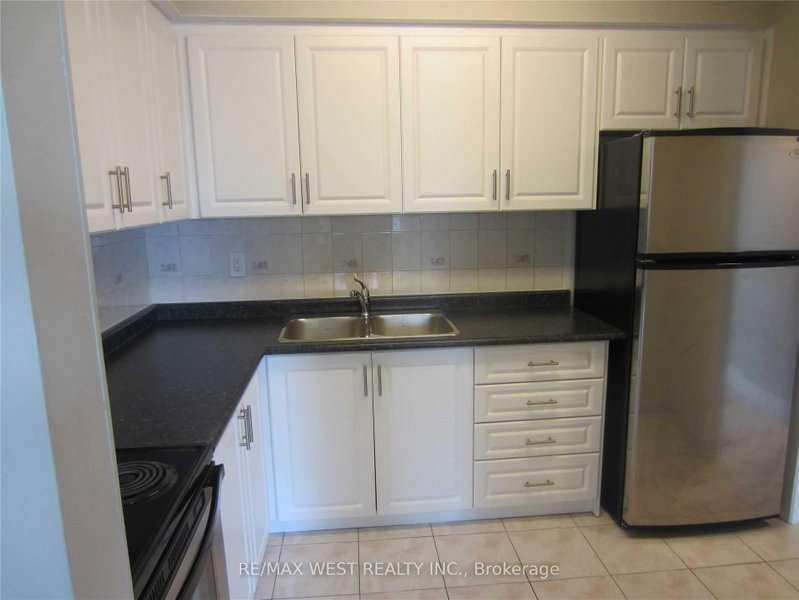 7 - 2965 Islington Avenue