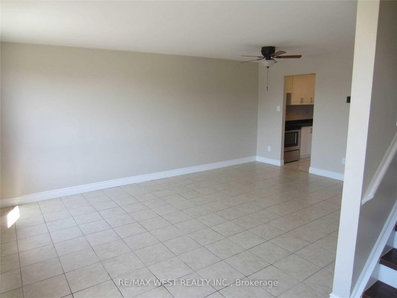 7 - 2965 Islington Avenue