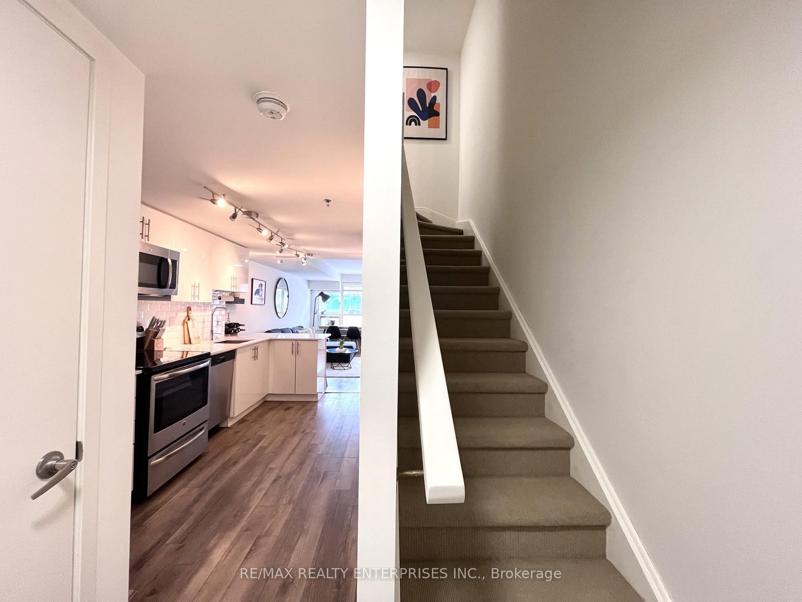 11 Superior Etobicoke,ON M8V 0A7 — Photo 11