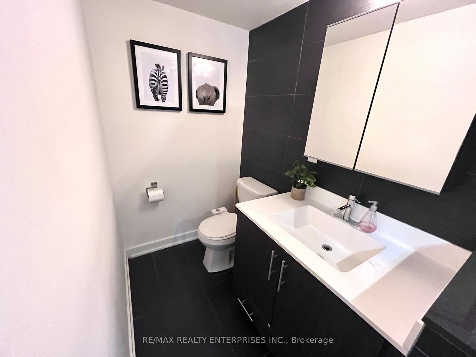 11 Superior Etobicoke,ON M8V 0A7 — Photo 17