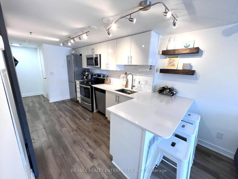 TH1 - 11 Superior Avenue