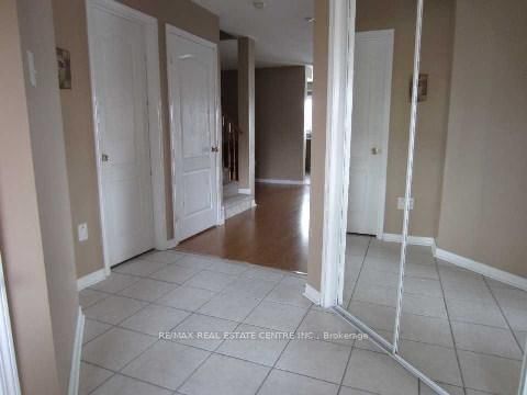 104 Native Landing Crescent