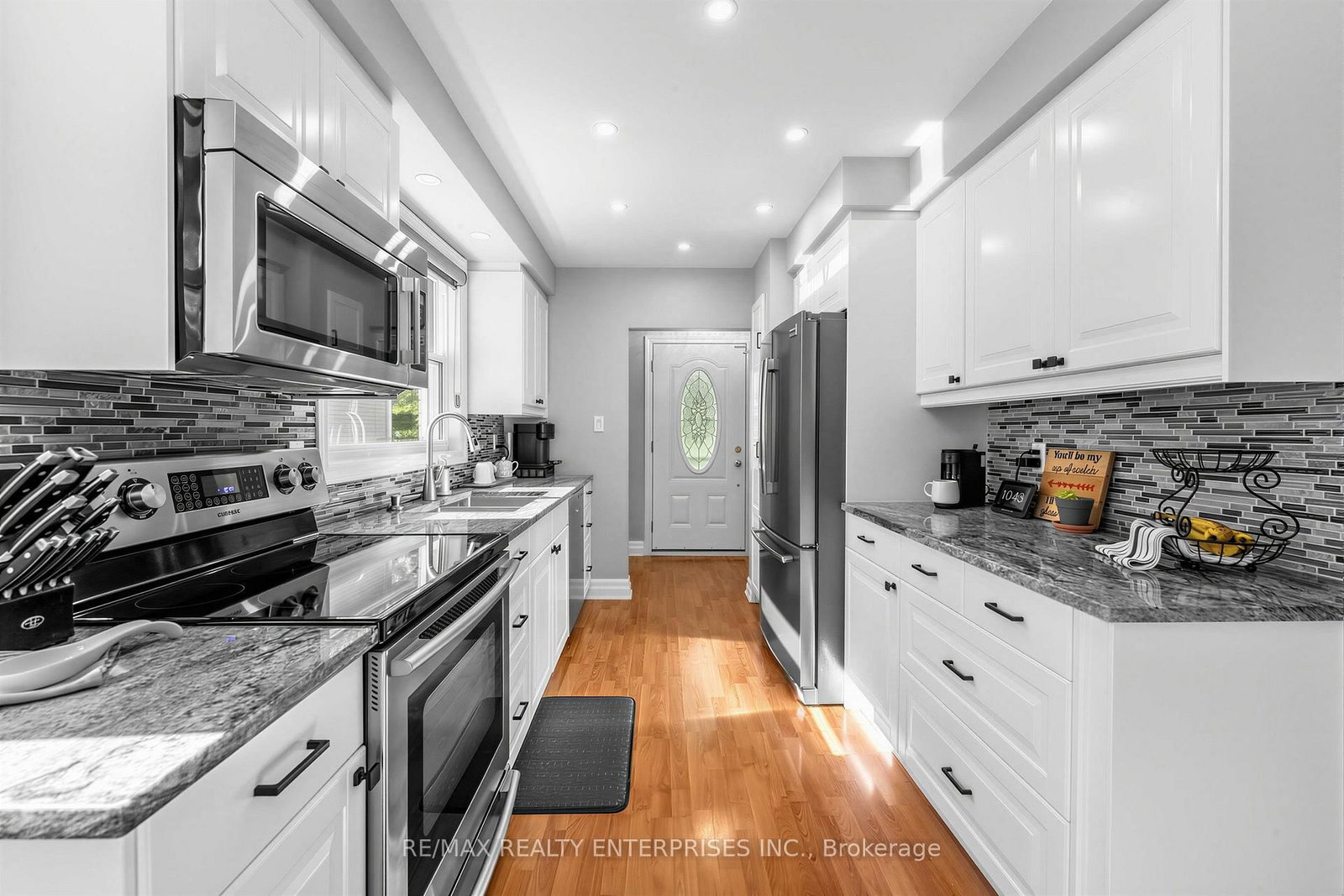 1535 Thetford Court • Mississauga, ON photo 14