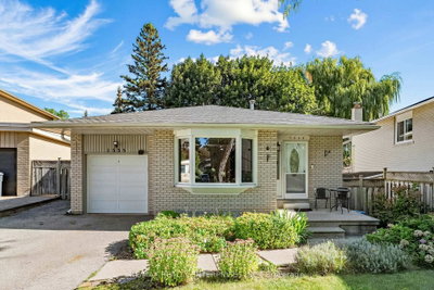 1535 Thetford Court • Mississauga, ON photo 2