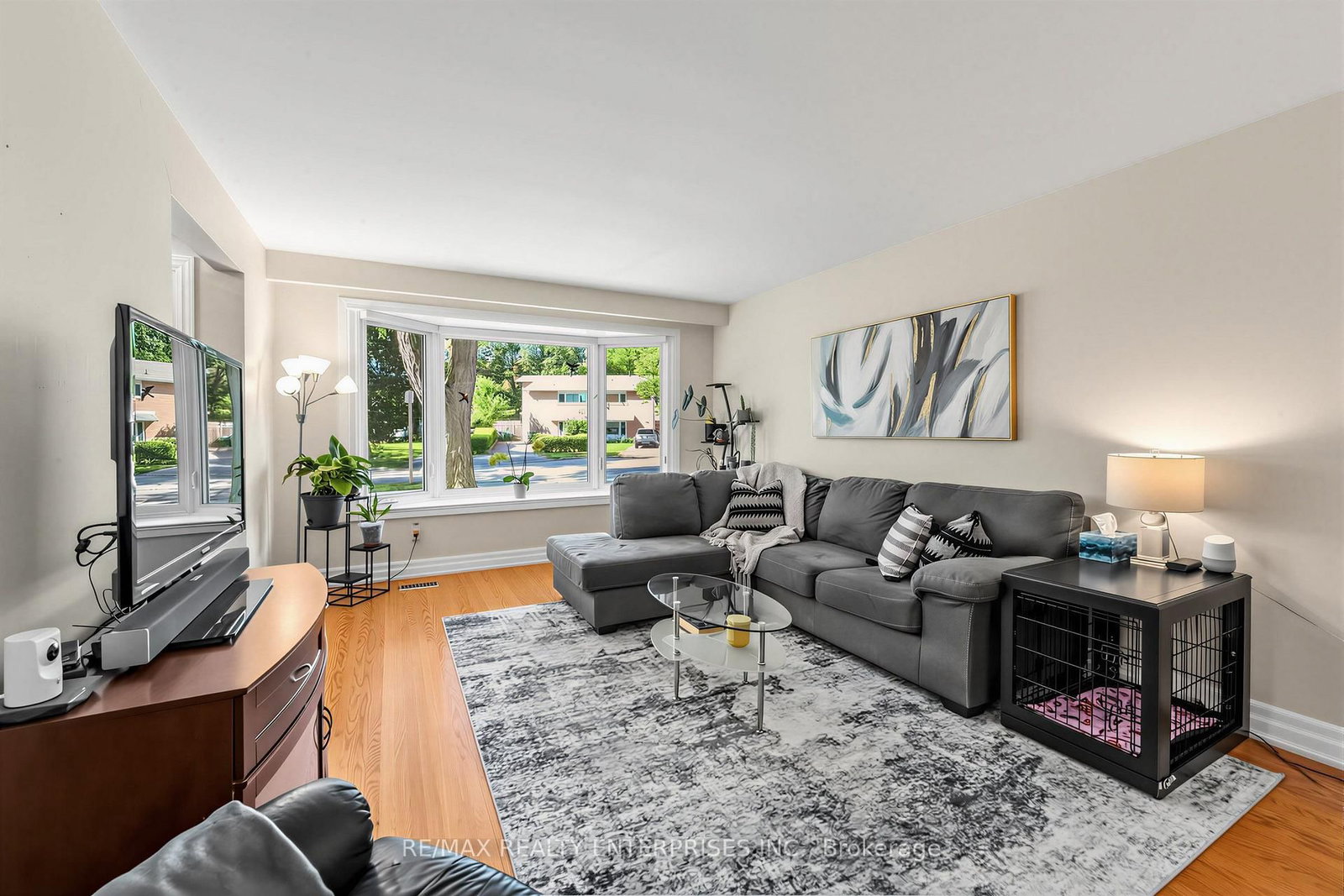 1535 Thetford Court • Mississauga, ON photo 4