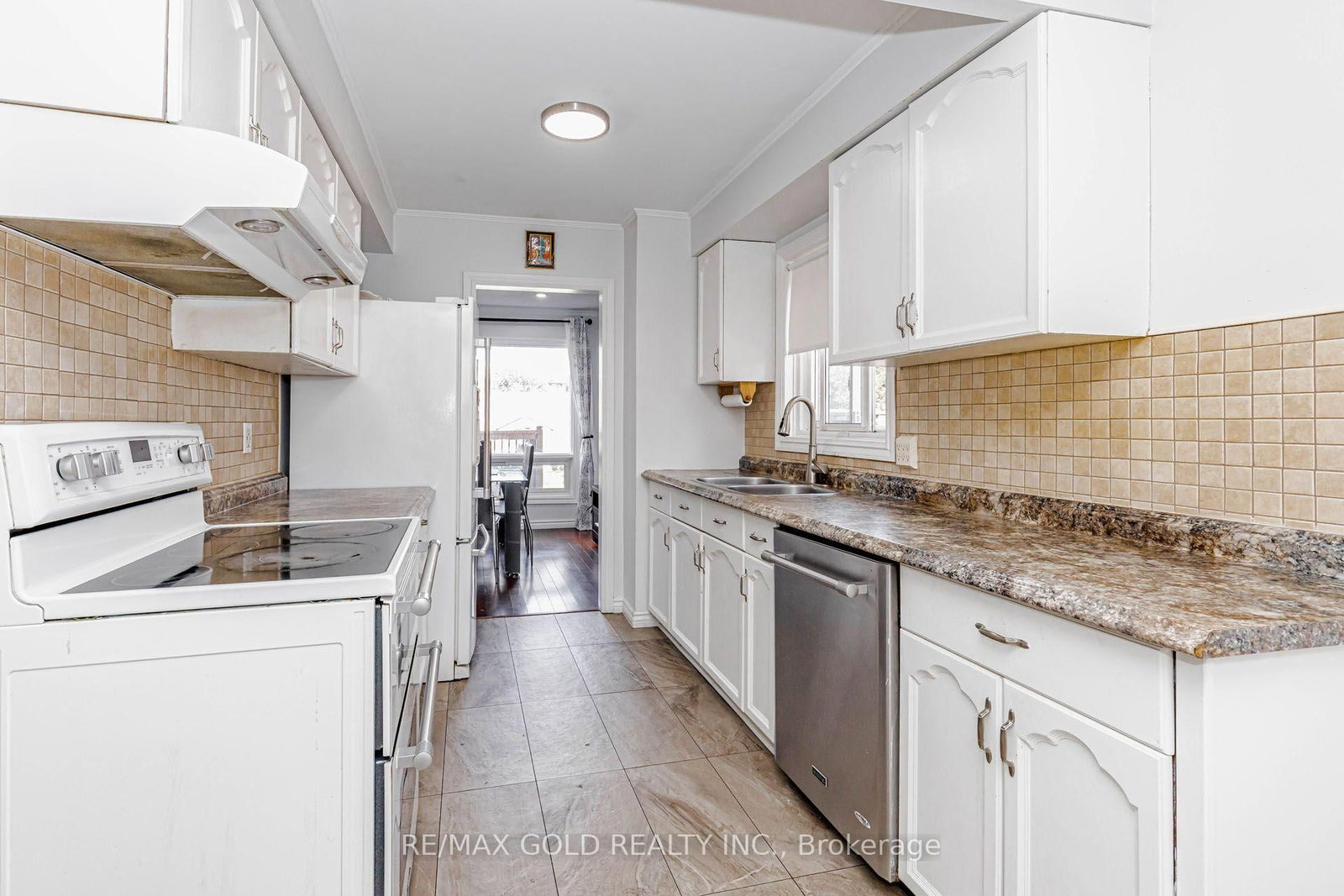 240 Simmons Boulevard • Brampton, ON photo 13