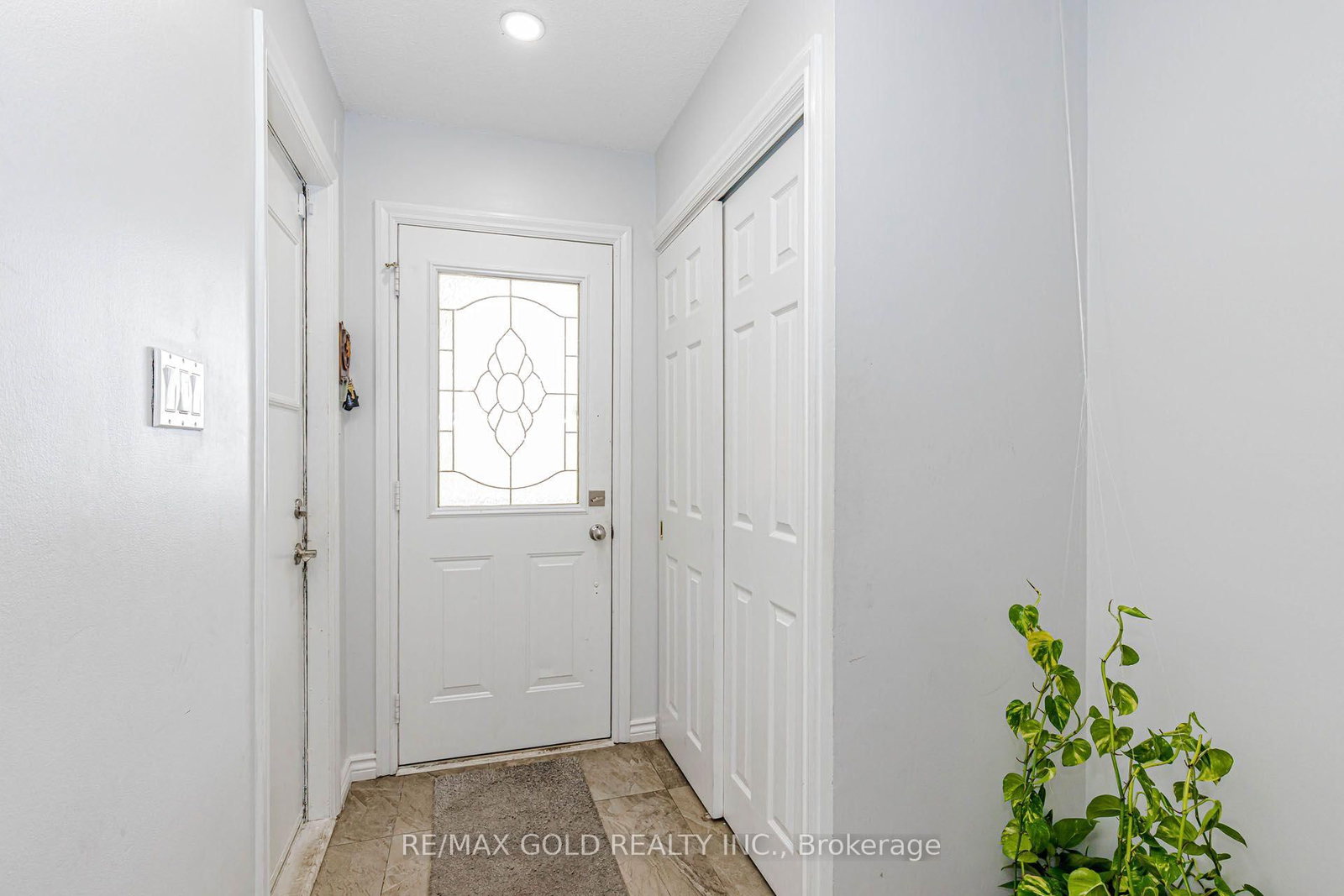 240 Simmons Boulevard • Brampton, ON photo 3