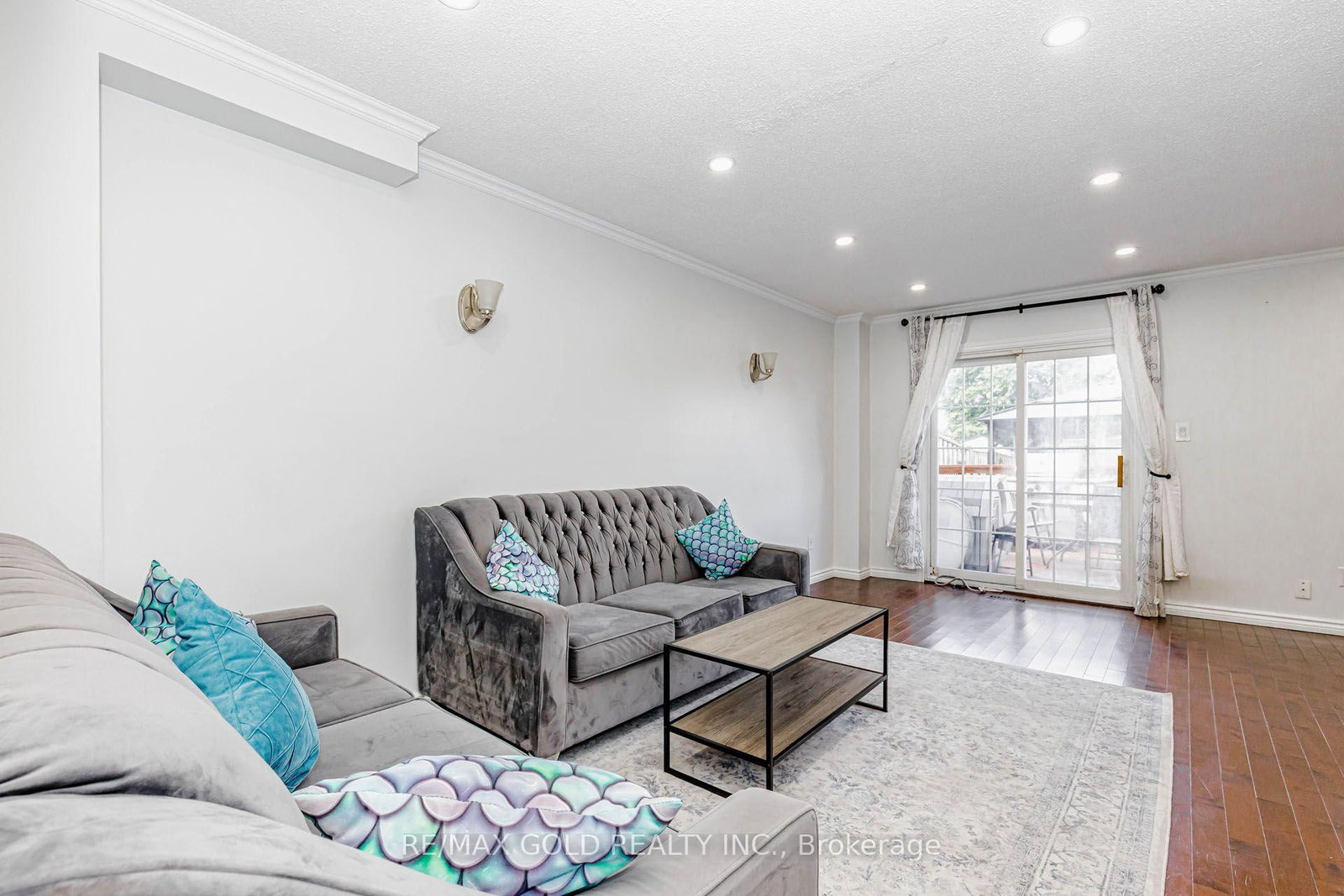 240 Simmons Boulevard • Brampton, ON photo 5