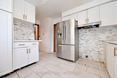 116 Sutherland Brampton,ON L6V 2H7 — Photo 12