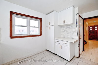 116 Sutherland Brampton,ON L6V 2H7 — Photo 13