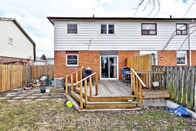 116 Sutherland Brampton,ON L6V 2H7 — Photo 32