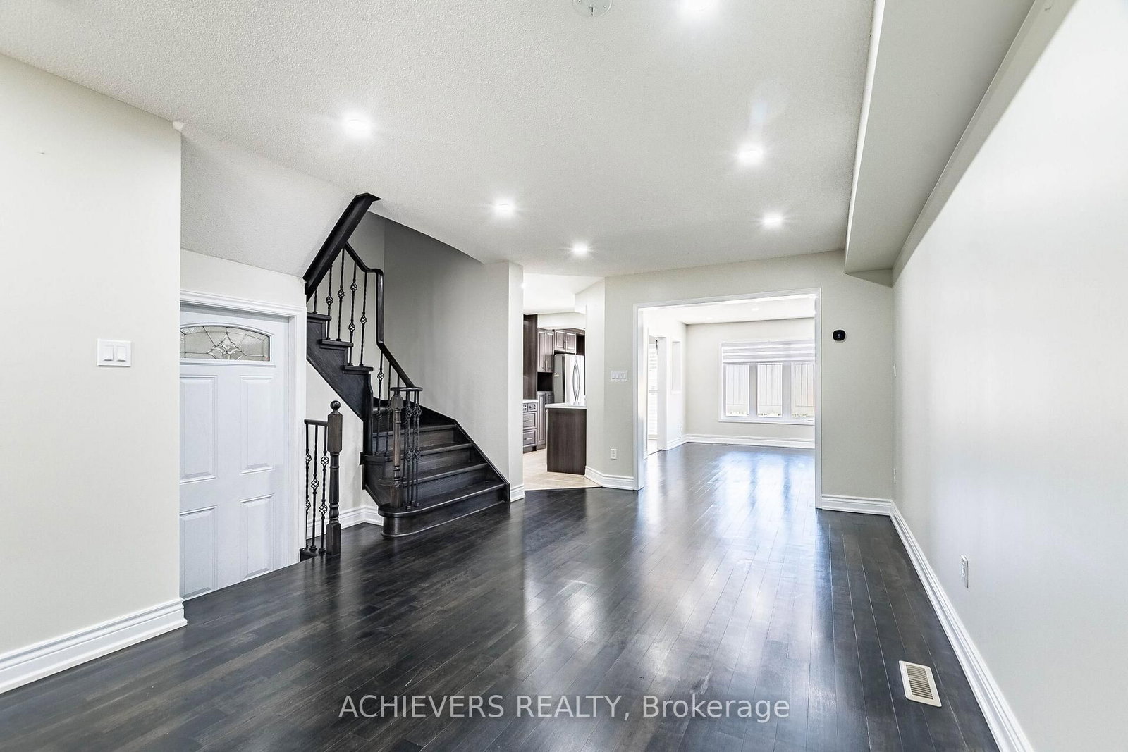 74 Charcoal Way • Brampton, ON photo 6
