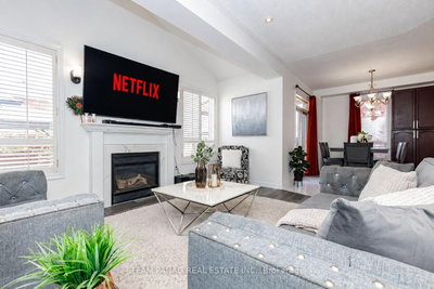 4 Martineau Brampton,ON L6P 1H2 — Photo 12