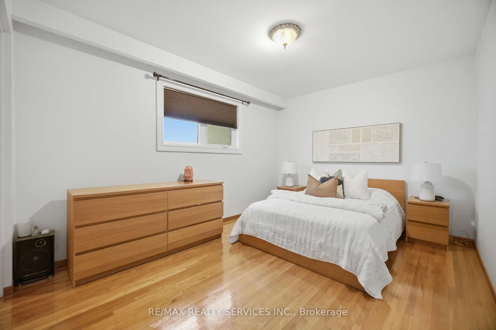 2414 Whaley Drive • Mississauga, ON photo 13