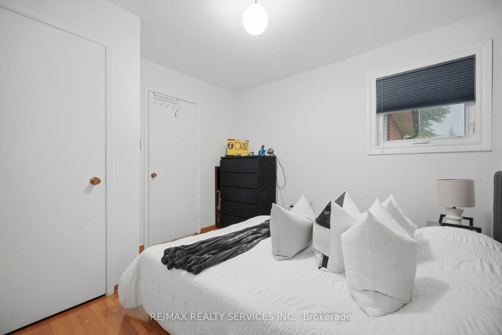 2414 Whaley Drive • Mississauga, ON photo 15