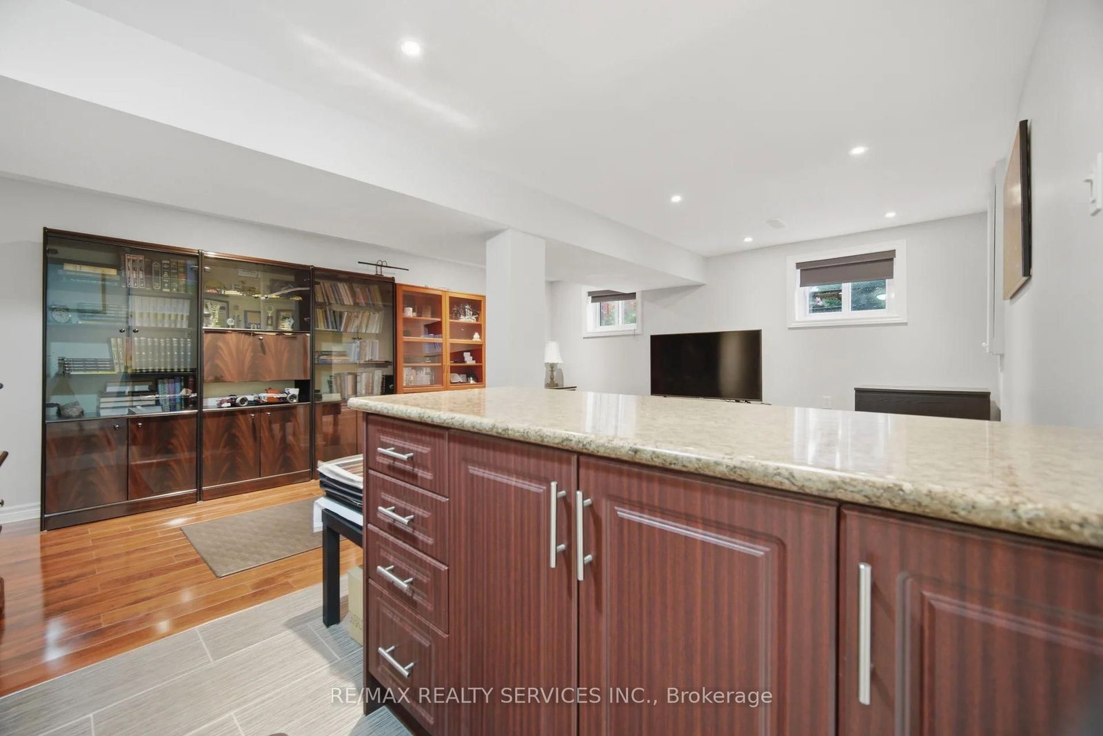 2414 Whaley Drive • Mississauga, ON photo 24