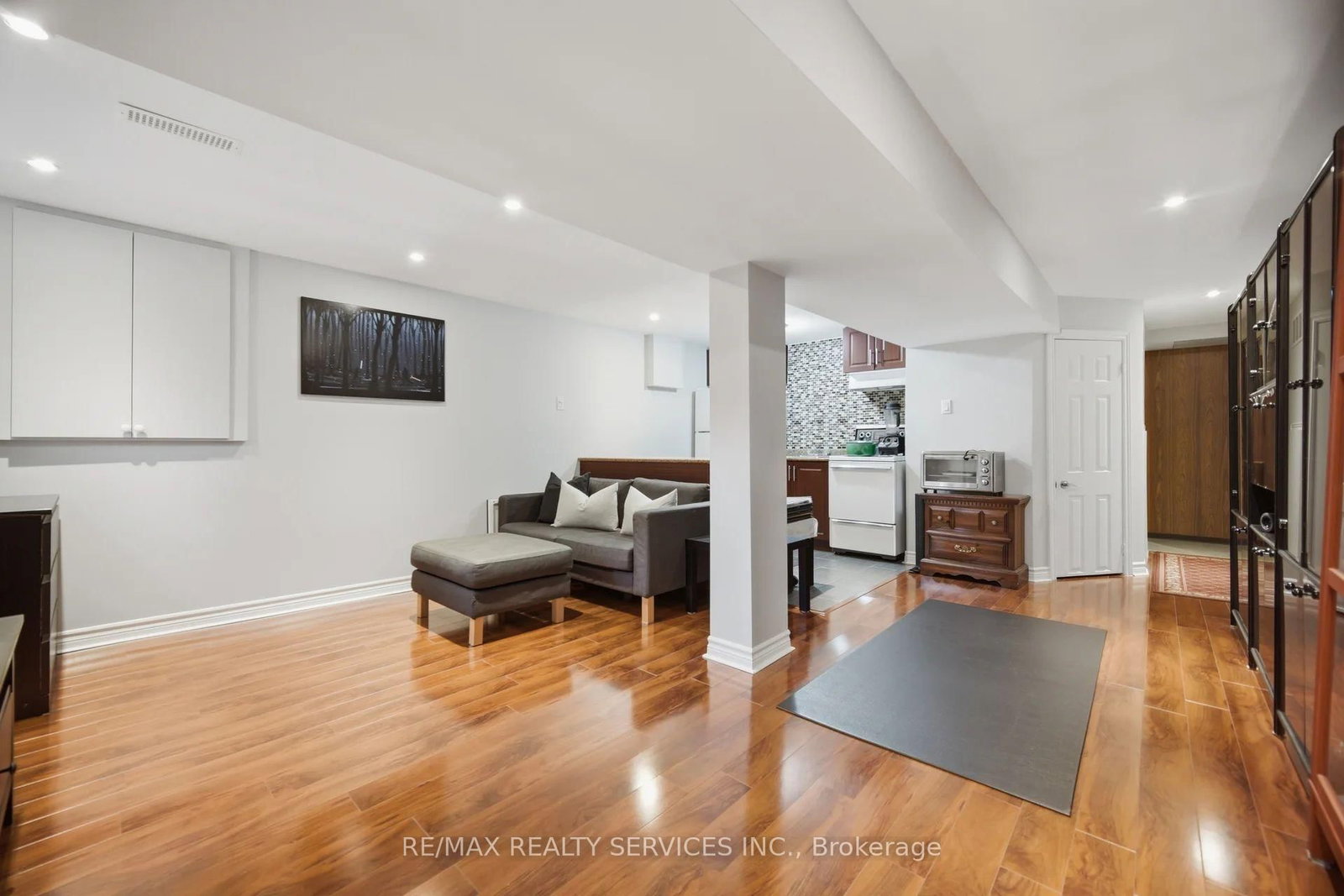 2414 Whaley Drive • Mississauga, ON photo 26