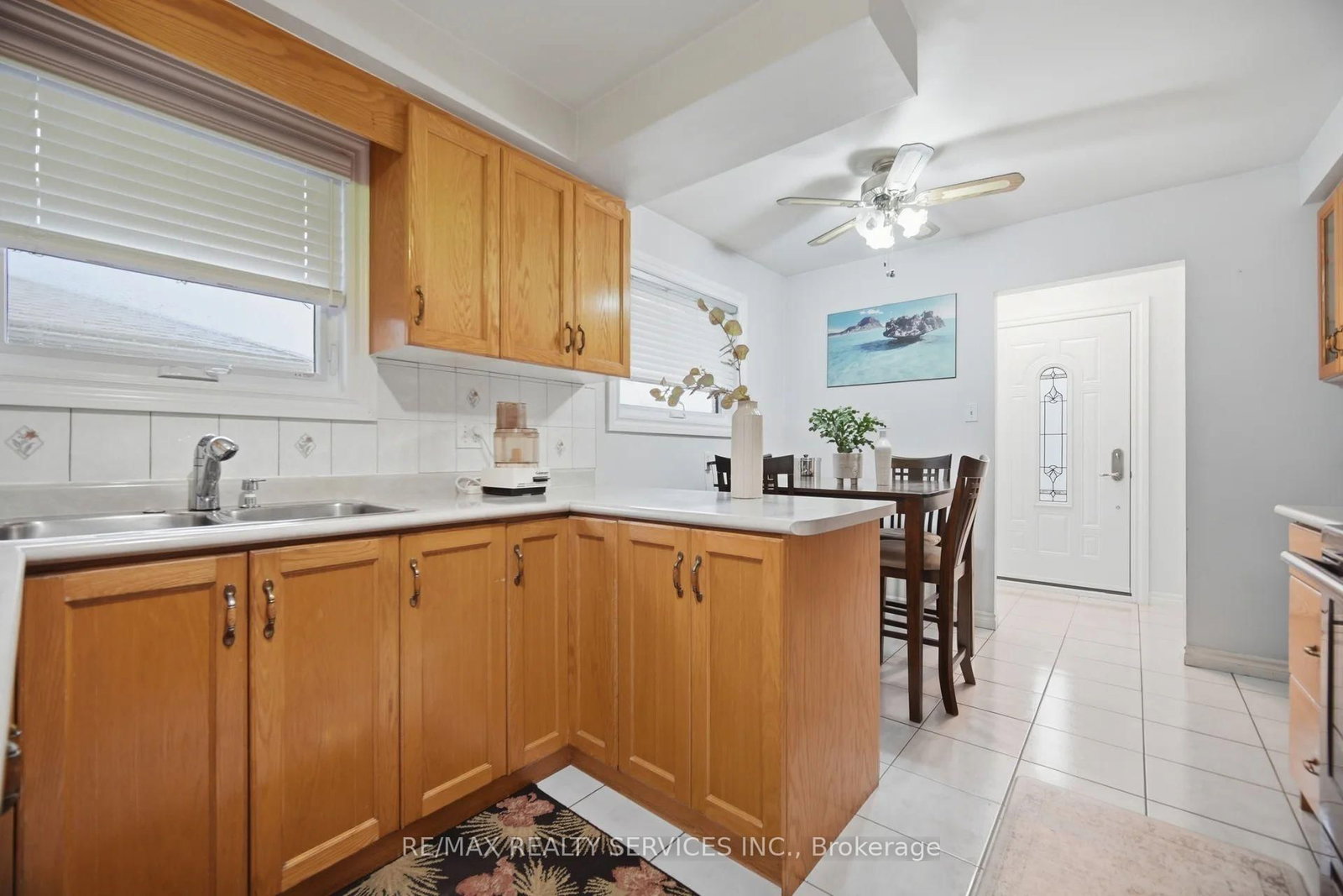 2414 Whaley Drive • Mississauga, ON photo 9