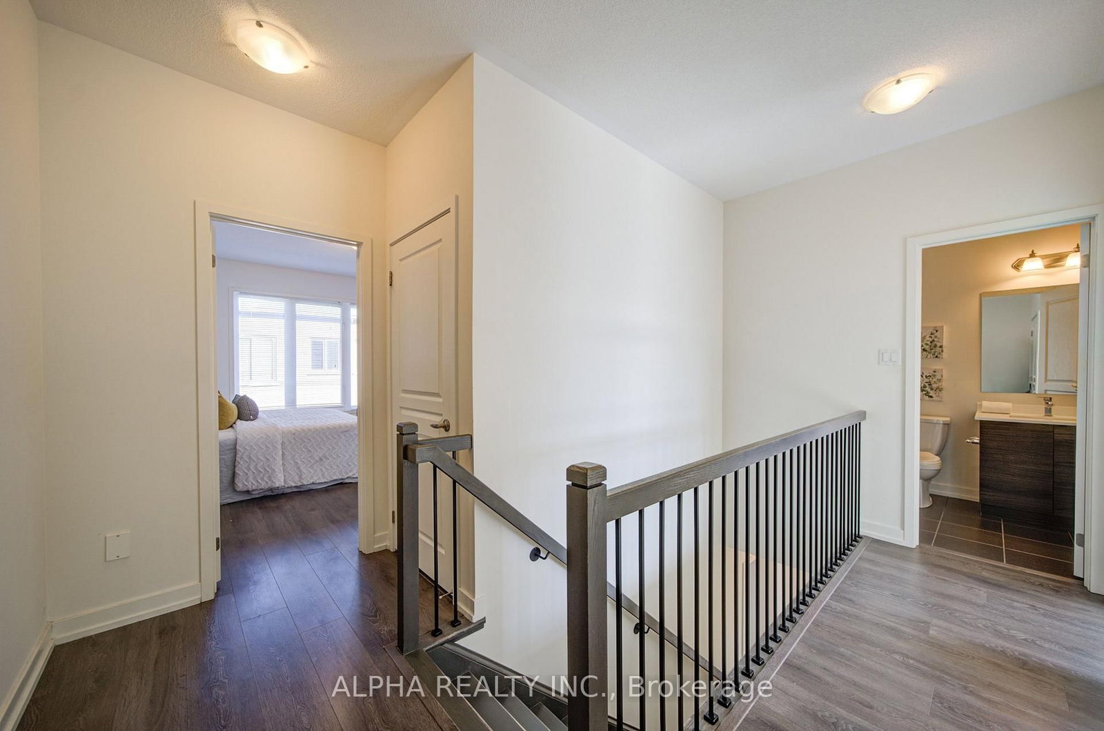 179 Squire Cres, Oakville, view 37