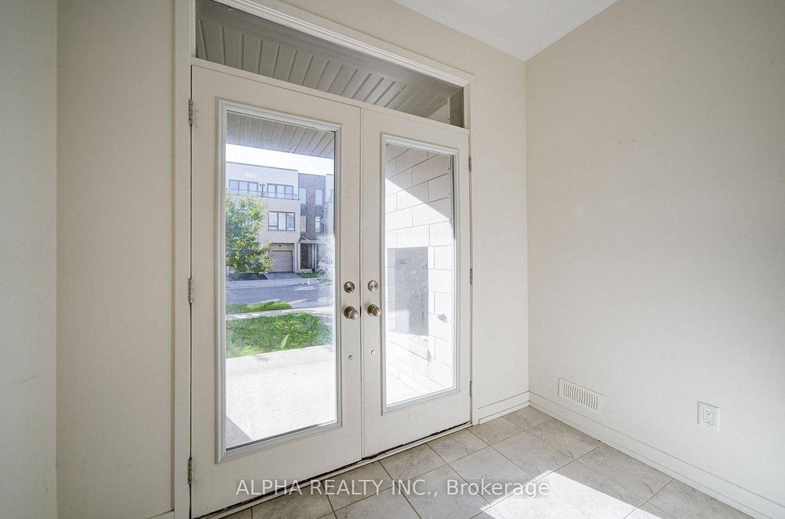 179 Squire Cres, Oakville, view 5