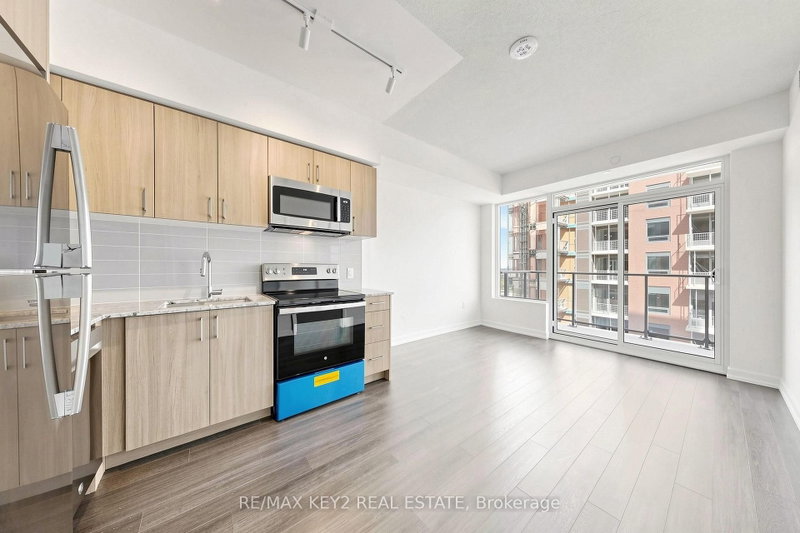 2012 - 4010 Eglinton Avenue W